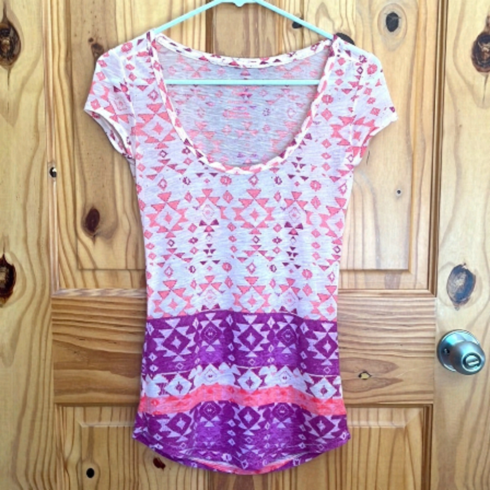 American Eagle Outfitters Aztec Favourite Tee